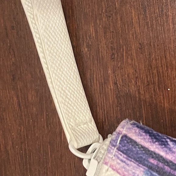 guc Floral Print Women's dauphin pouch makeup Bag - Picture 4 of 10